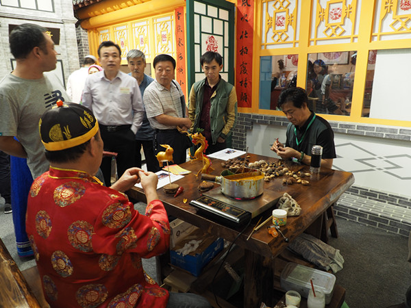 草原文化遗产日暨全区非物质文化遗产展3.jpg