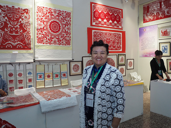 草原文化遗产日暨全区非物质文化遗产展5.jpg