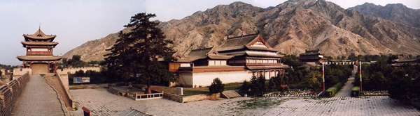 美岱召全景.jpg