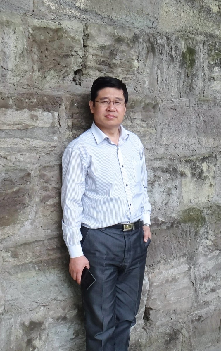 杨旭.jpg